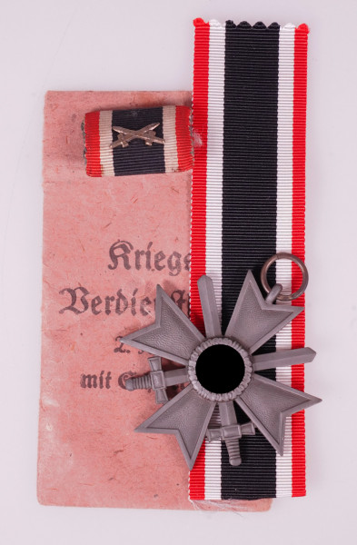 Kriegsverdienstkreuz 2. Klasse mit Schwertern mit Tüte