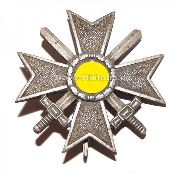 Kriegsverdienstkreuz 1. Klasse mit Schwertern Hersteller L/53