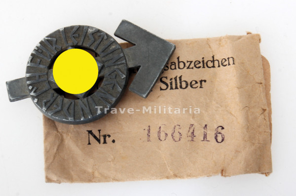 HJ Leistungsabzeichen in Silber mit Tüte mit Nummer 166416