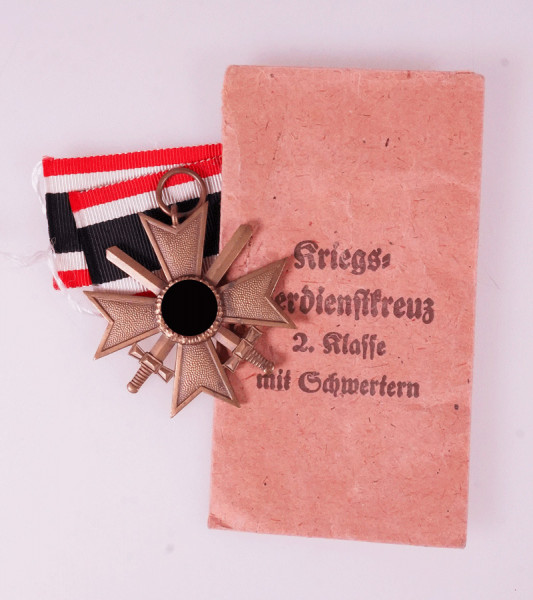 Kriegsverdienstkreuz 2. Klasse mit Schwertern mit Tüte