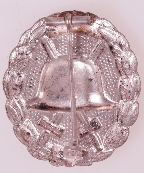 Verwundetenabzeichen in Mattweiß 1918