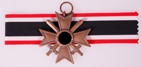 Kriegsverdienstkreuz 2. Klasse mit Schwertern