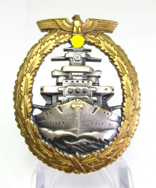 Flottenkriegsabzeichen der Kriegsmarine Schwerin-Berlin Buntmetall