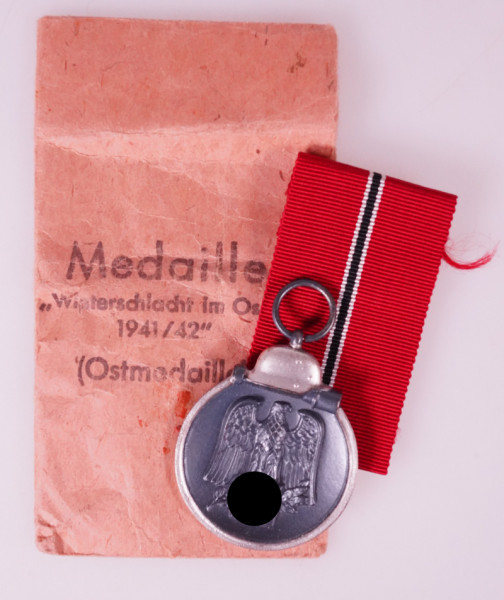 Medaille Winterschlacht im Osten 1941/42 mit Tüte