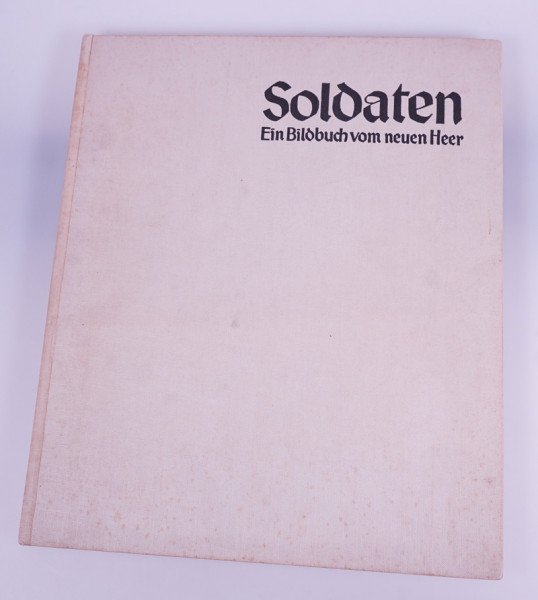 Buch ``Soldaten- Ein Bildbuch von neuen Heer´´