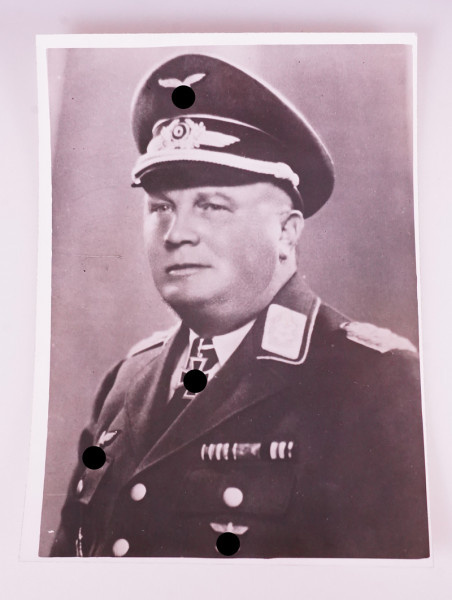 Pressefoto Ritterkreuzträger Generalleutnant Paul Deichmann I. Fliegerkorps