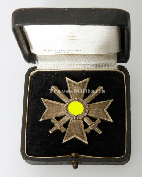 Kriegsverdienstkreuz 1. Klasse mit Schwertern im Etui 1939