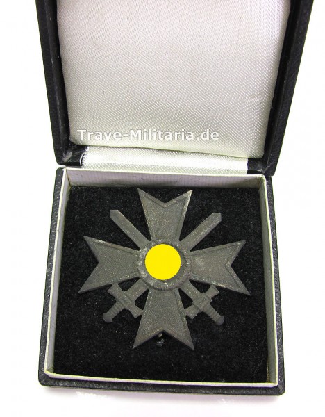 Kriegsverdienstkreuz 1. Klasse mit Schwertern im Verleihetui