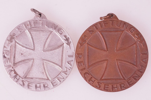 Stiftung Reichsehrenmal Spendenmedaille in Silber u. Bronze