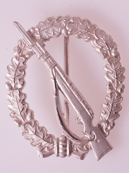 1957er Infanterie-Sturmabzeichen in Silber